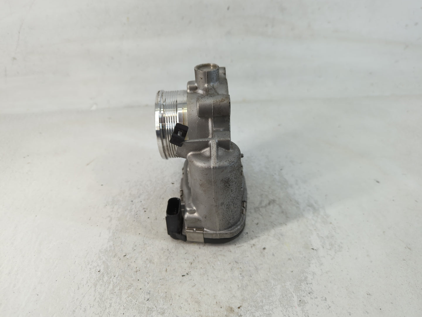 2017-2020 Lincoln Mkz Throttle Body P/N:DS7E-9F991-BB Fits Fits 2014 2015 2016 2017 2018 2019 2020 2021 2022 OEM Used Auto P