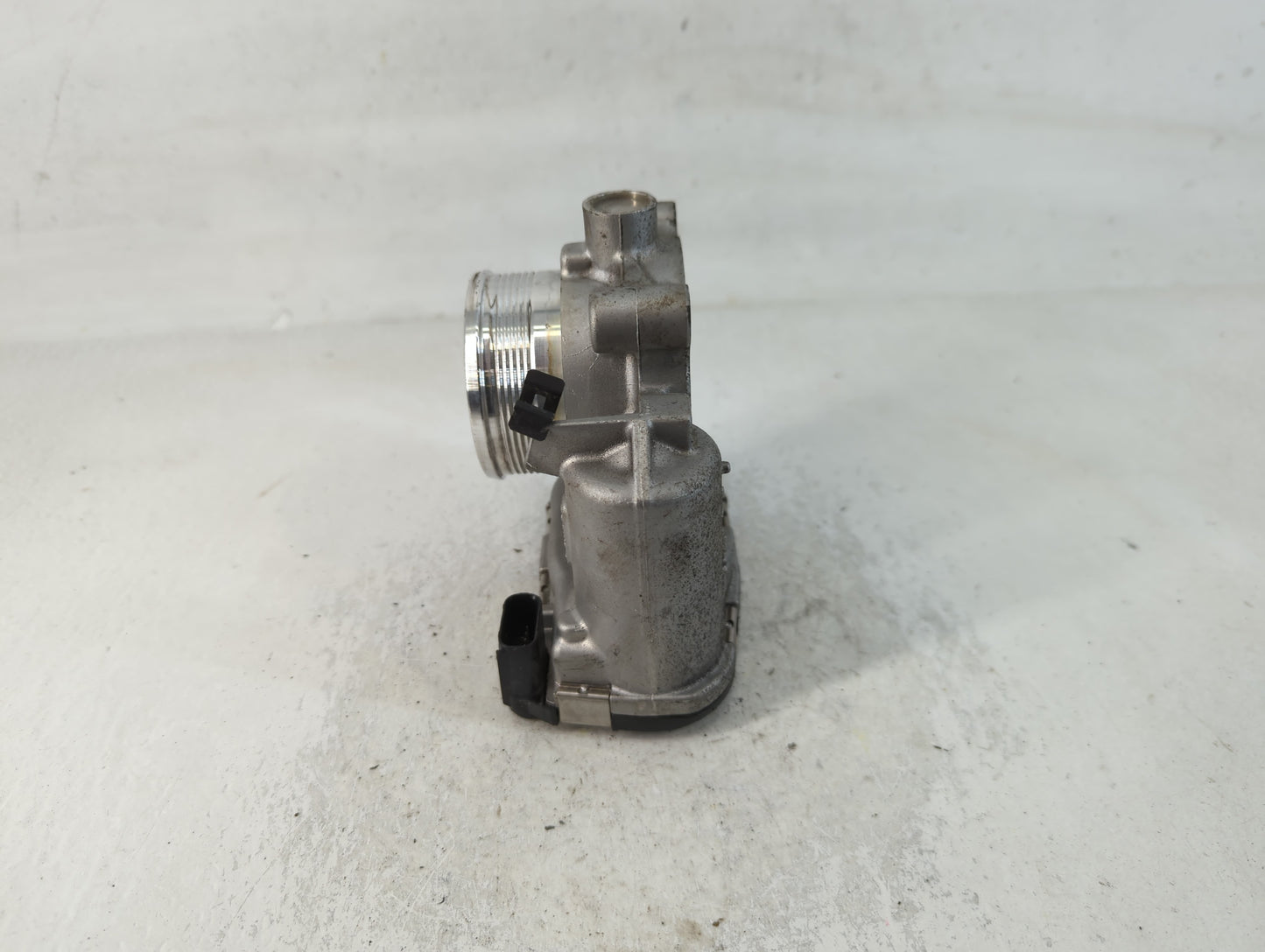 2017-2020 Lincoln Mkz Throttle Body P/N:DS7E-9F991-BB Fits Fits 2014 2015 2016 2017 2018 2019 2020 2021 2022 OEM Used Auto P