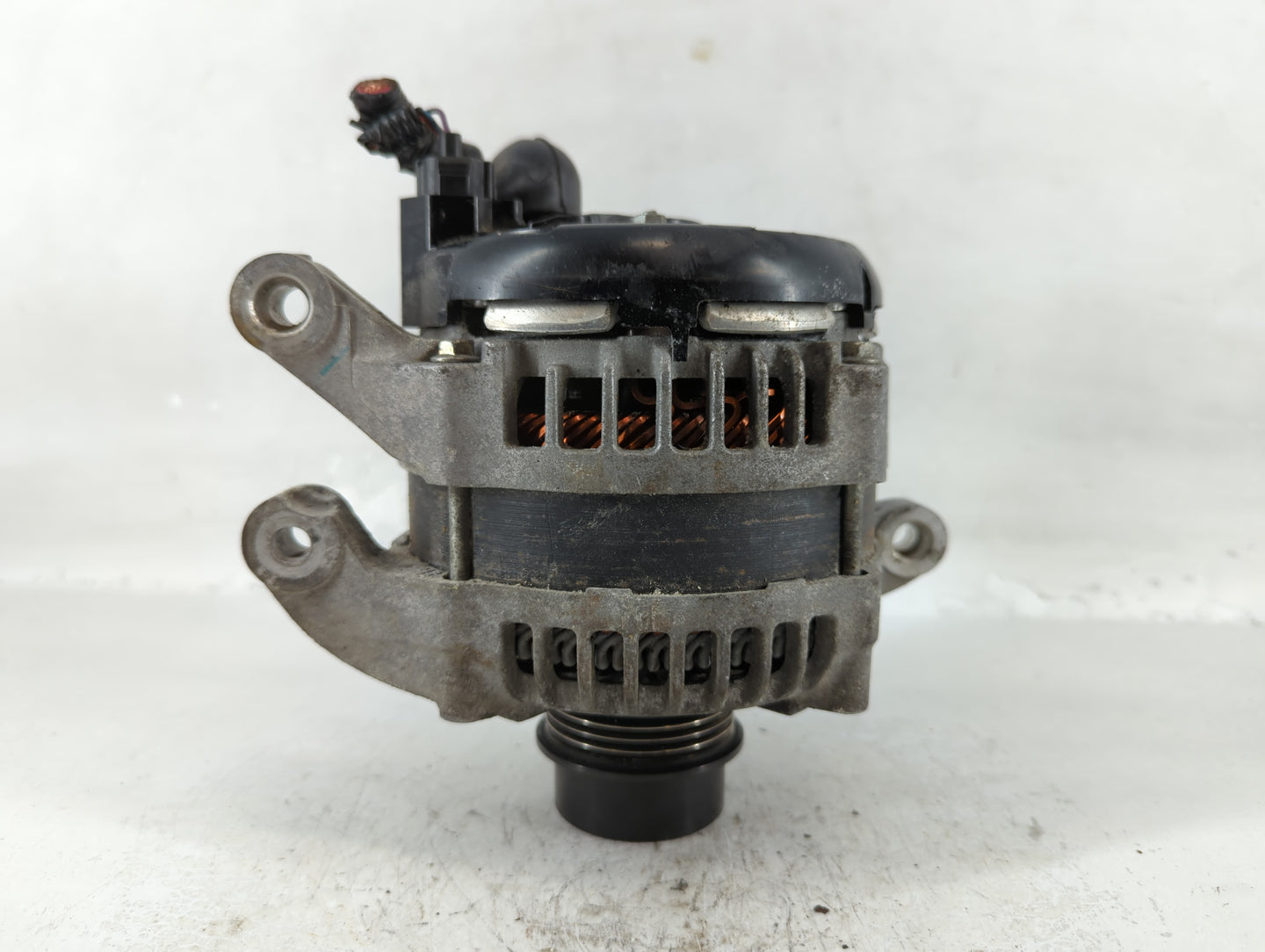 2013-2020 Lincoln Mkz Alternator Replacement Generator Charging Assembly Engine OEM P/N:G2GT-10300-AA Fits OEM Used Auto Par