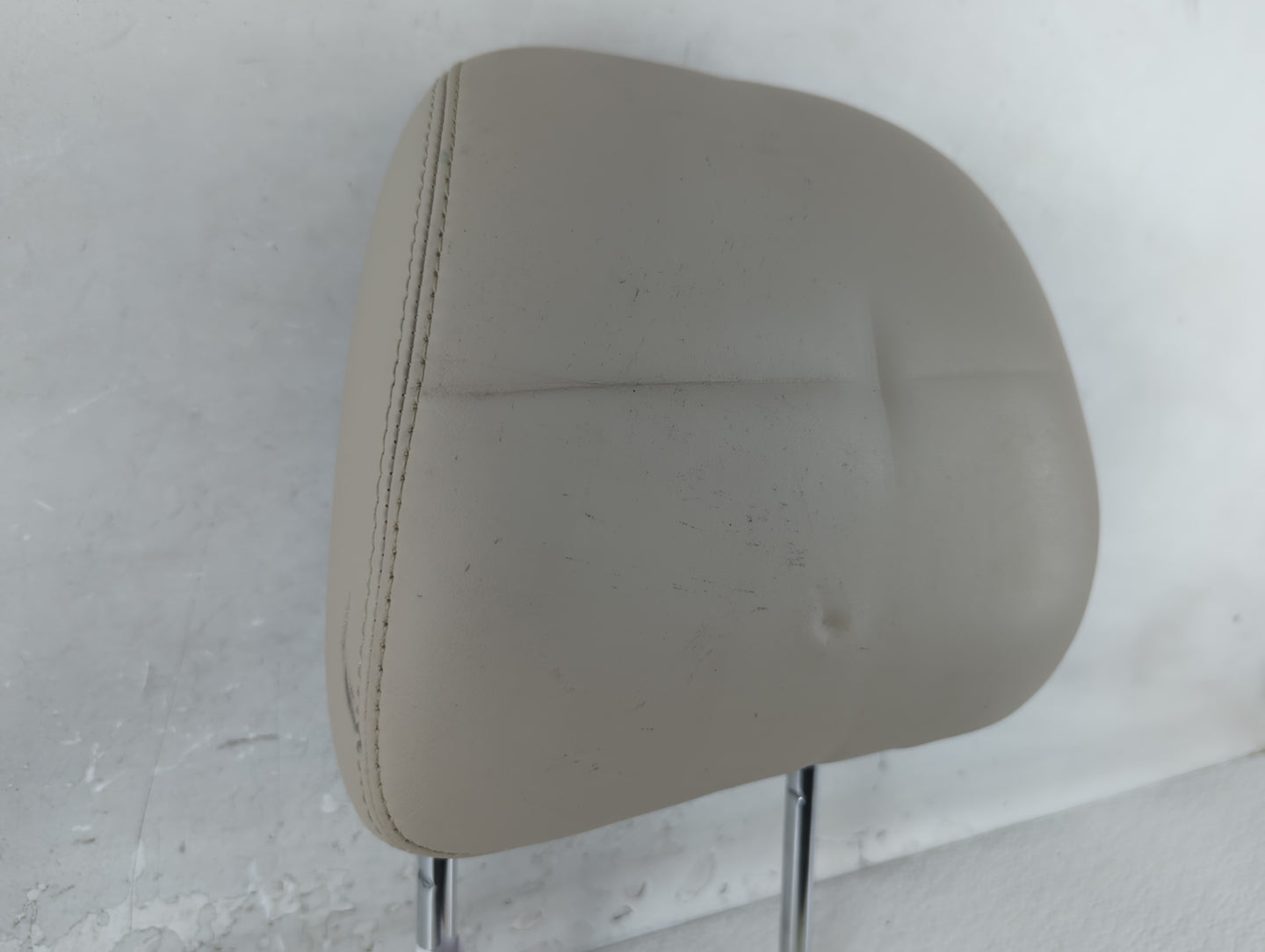 2017-2019 Lincoln Mkz Headrest Head Rest Front Driver Passenger Seat Fits Fits 2017 2018 2019 OEM Used Auto Parts - Oemuseda