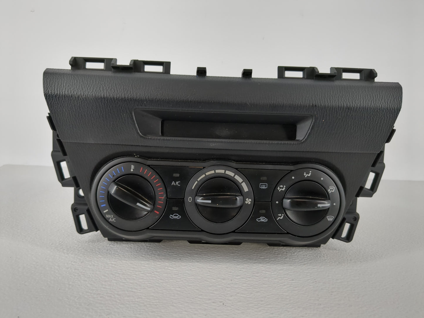 2017-2018 Mazda 3 Climate Control Module Temperature AC/Heater Replacement P/N:0621191 Fits Fits 2017 2018 OEM Used Auto Par