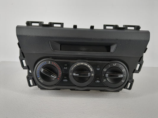 2017-2018 Mazda 3 Climate Control Module Temperature AC/Heater Replacement P/N:0621191 Fits Fits 2017 2018 OEM Used Auto Par