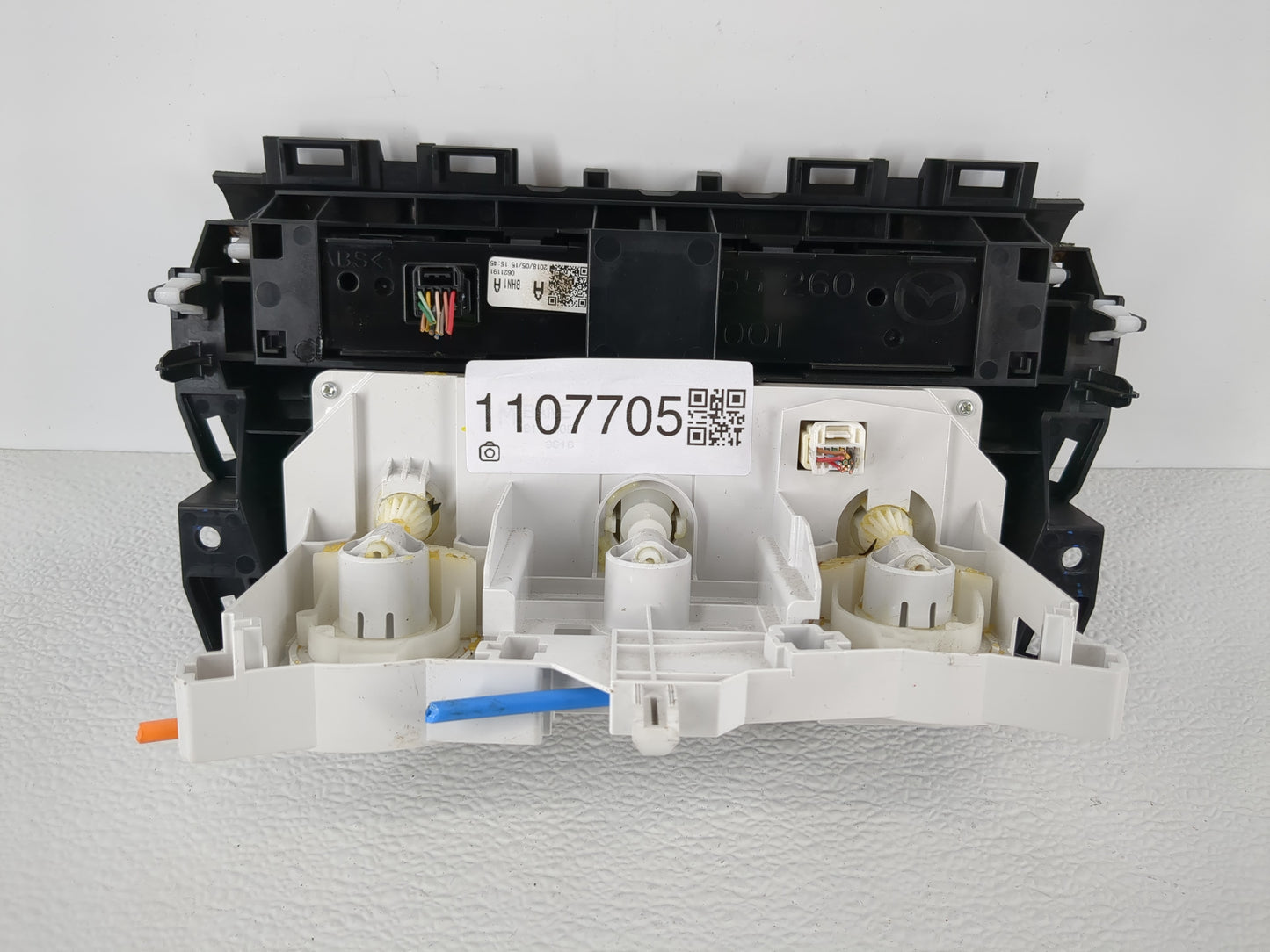 2017-2018 Mazda 3 Climate Control Module Temperature AC/Heater Replacement P/N:0621191 Fits Fits 2017 2018 OEM Used Auto Par