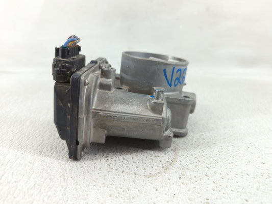 2014-2018 Mazda 3 Throttle Body P/N:3 640 A Fits Fits 2014 2015 2016 2017 2018 OEM Used Auto Parts