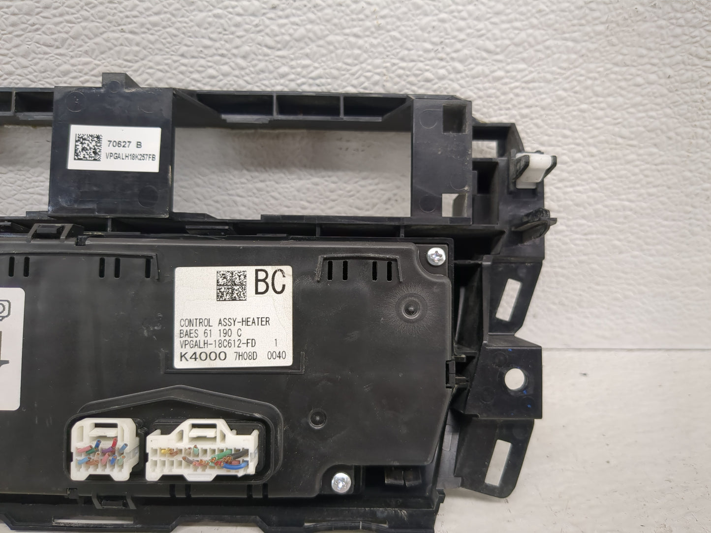 2017-2018 Mazda 3 Climate Control Module Temperature AC/Heater Replacement P/N:GALH-18C612-FD Fits Fits 2017 2018 OEM Used A