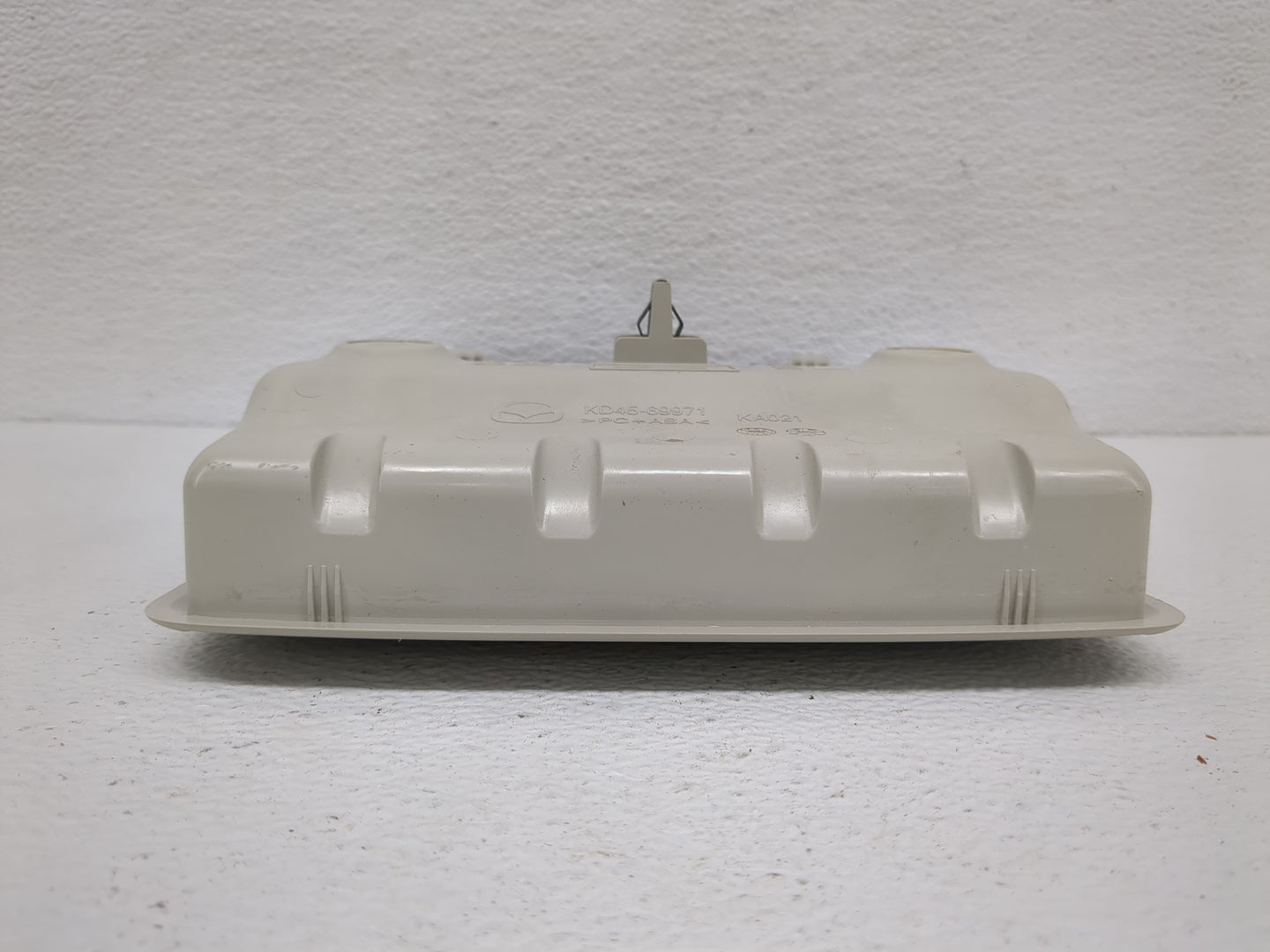 2018 Mazda 3 Overhead Roof Console - Oemusedautoparts1.com