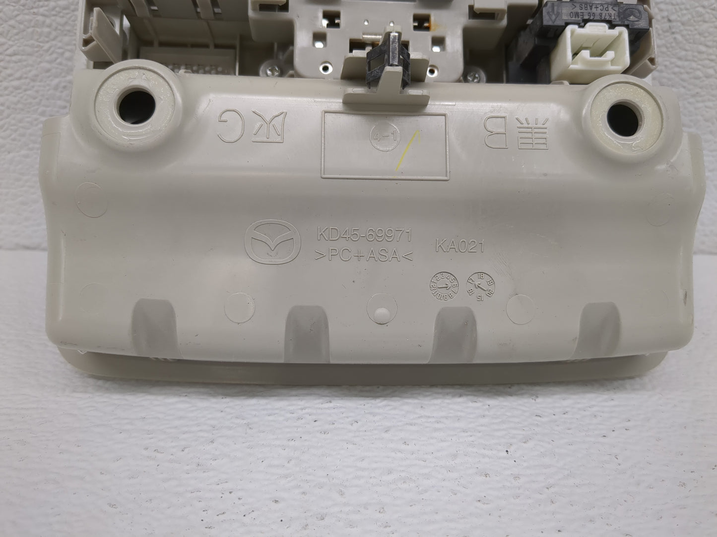 2018 Mazda 3 Overhead Roof Console - Oemusedautoparts1.com