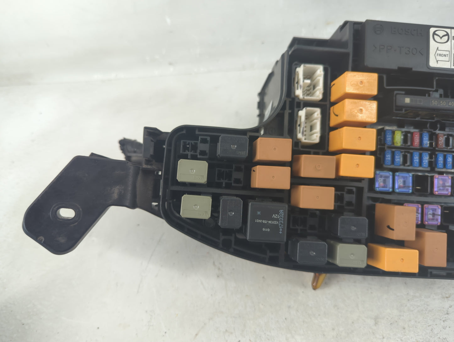 2014-2016 Mazda 3 Fusebox Fuse Box Panel Relay Module P/N:B62S-66761 Fits Fits 2014 2015 2016 OEM Used Auto Parts - Oemuseda