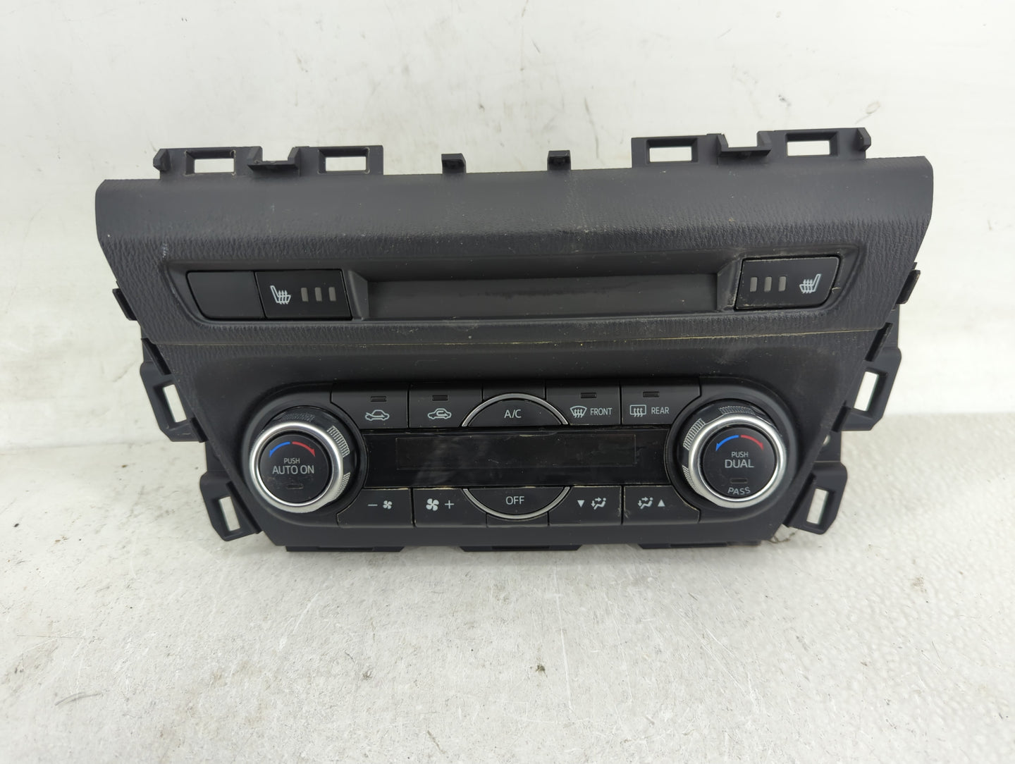 2017-2018 Mazda 3 Climate Control Module Temperature AC/Heater Replacement P/N:B62V 61 190 B Fits Fits 2017 2018 OEM Used Au