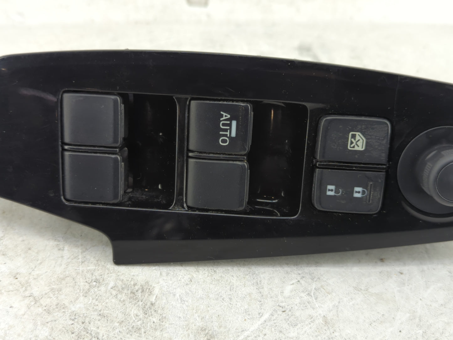 2017-2018 Mazda 3 Master Power Window Switch Replacement Driver Side Left P/N:BNN5 66 350 Fits Fits 2017 2018 OEM Used Auto 