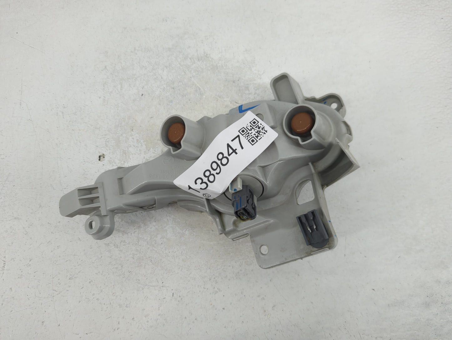2017-2018 Mazda 3 Driver Left Oem Front Light Lamp - Oemusedautoparts1.com