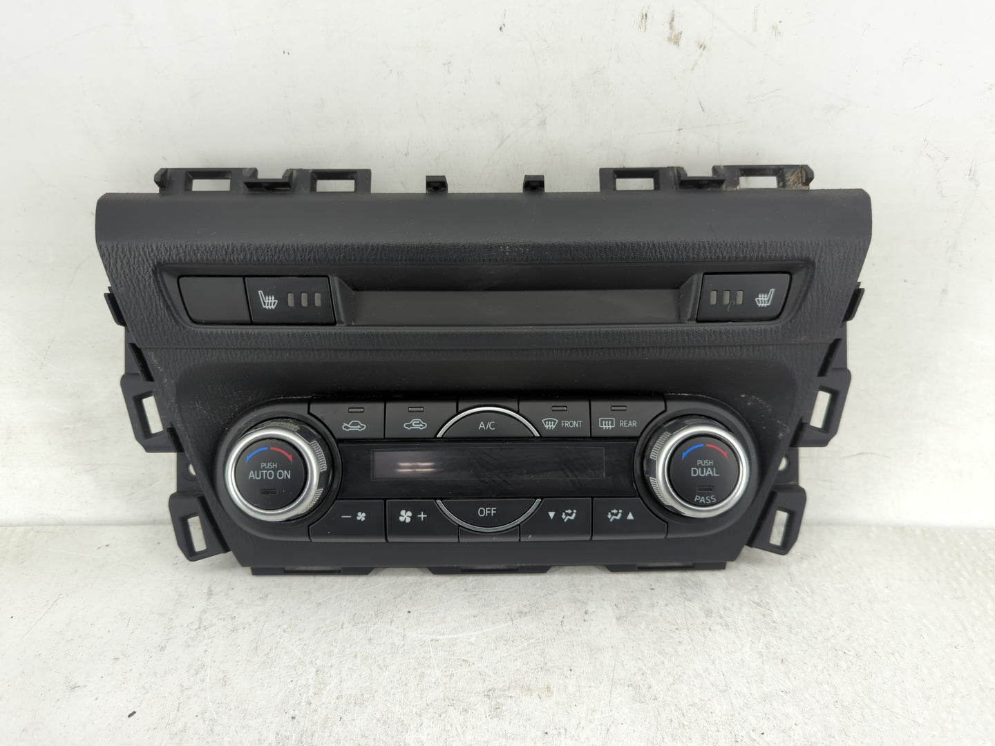 2017-2018 Mazda 3 Climate Control Module Temperature AC/Heater Replacement P/N:VPGALH-18C612-FF Fits Fits 2017 2018 OEM Used