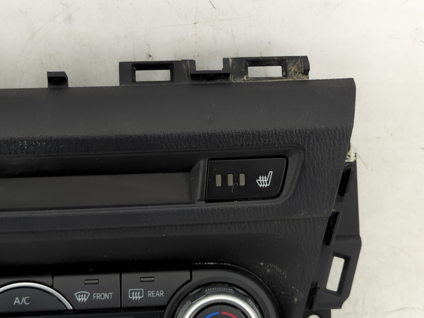 2017-2018 Mazda 3 Climate Control Module Temperature AC/Heater Replacement P/N:VPGALH-18C612-FF Fits Fits 2017 2018 OEM Used