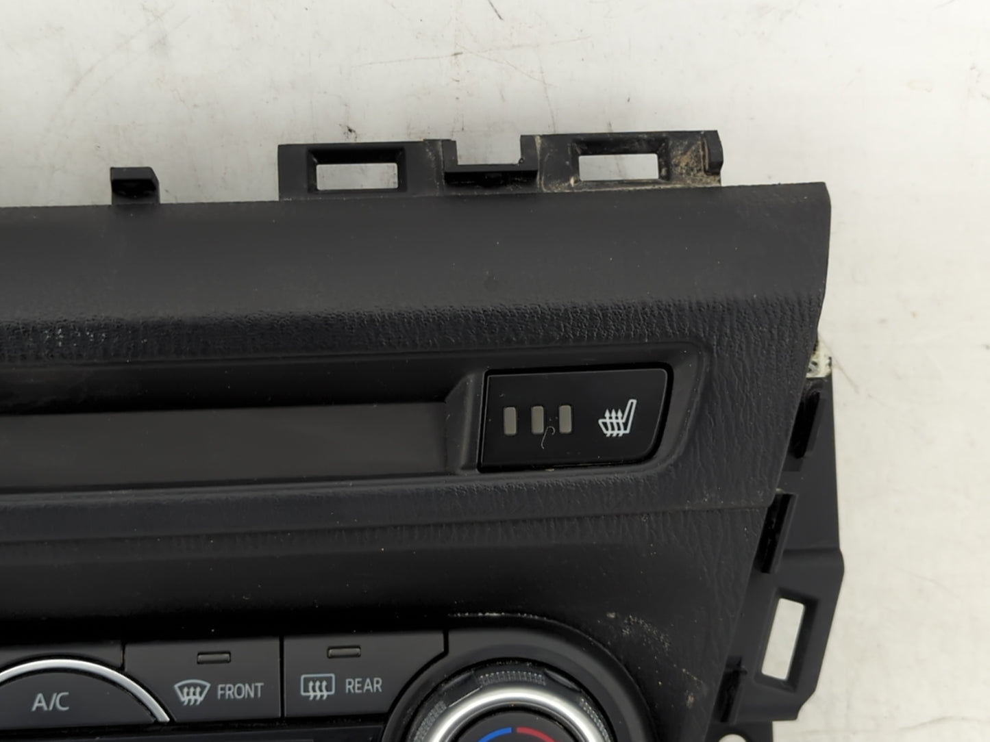 2017-2018 Mazda 3 Climate Control Module Temperature AC/Heater Replacement P/N:VPGALH-18C612-FF Fits Fits 2017 2018 OEM Used