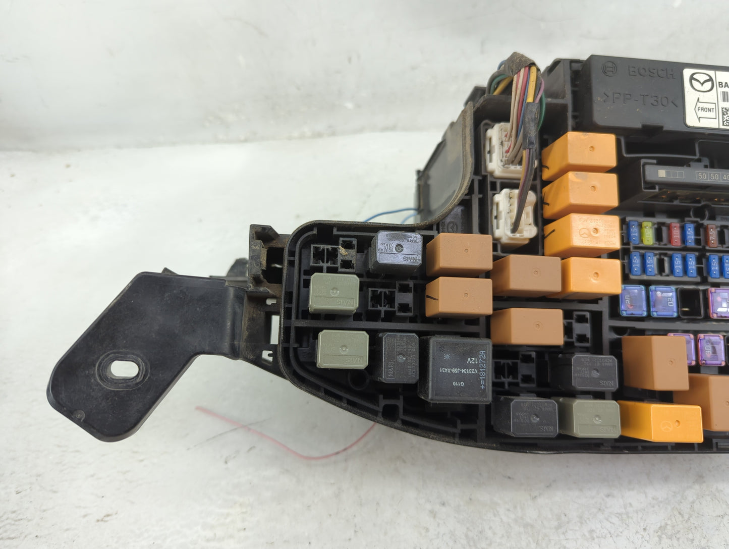 2014-2016 Mazda 3 Fusebox Fuse Box Panel Relay Module P/N:BHR1-67S99 BACS-675X0 Fits Fits 2014 2015 2016 OEM Used Auto Parts