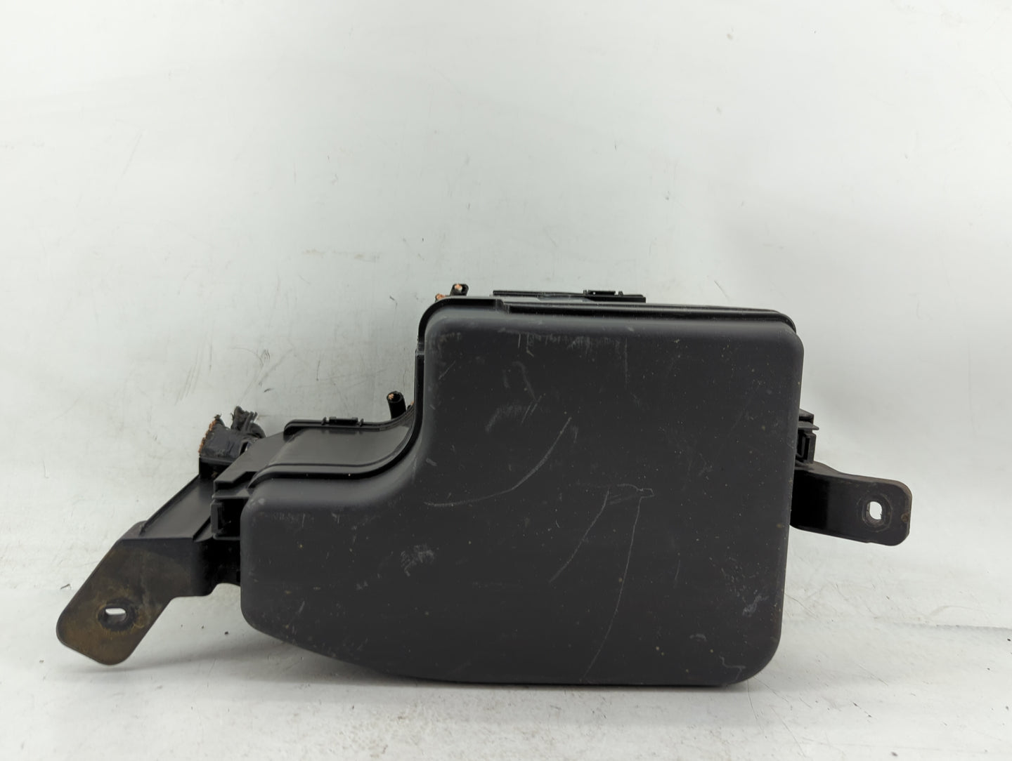 2014-2016 Mazda 3 Fusebox Fuse Box Panel Relay Module P/N:BACS-675X0 Fits Fits 2014 2015 2016 OEM Used Auto Parts - Oemuseda