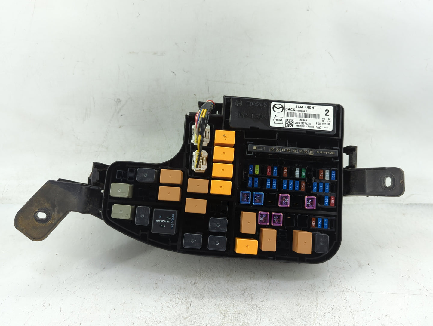 2014-2016 Mazda 3 Fusebox Fuse Box Panel Relay Module P/N:BACS-675X0 Fits Fits 2014 2015 2016 OEM Used Auto Parts - Oemuseda
