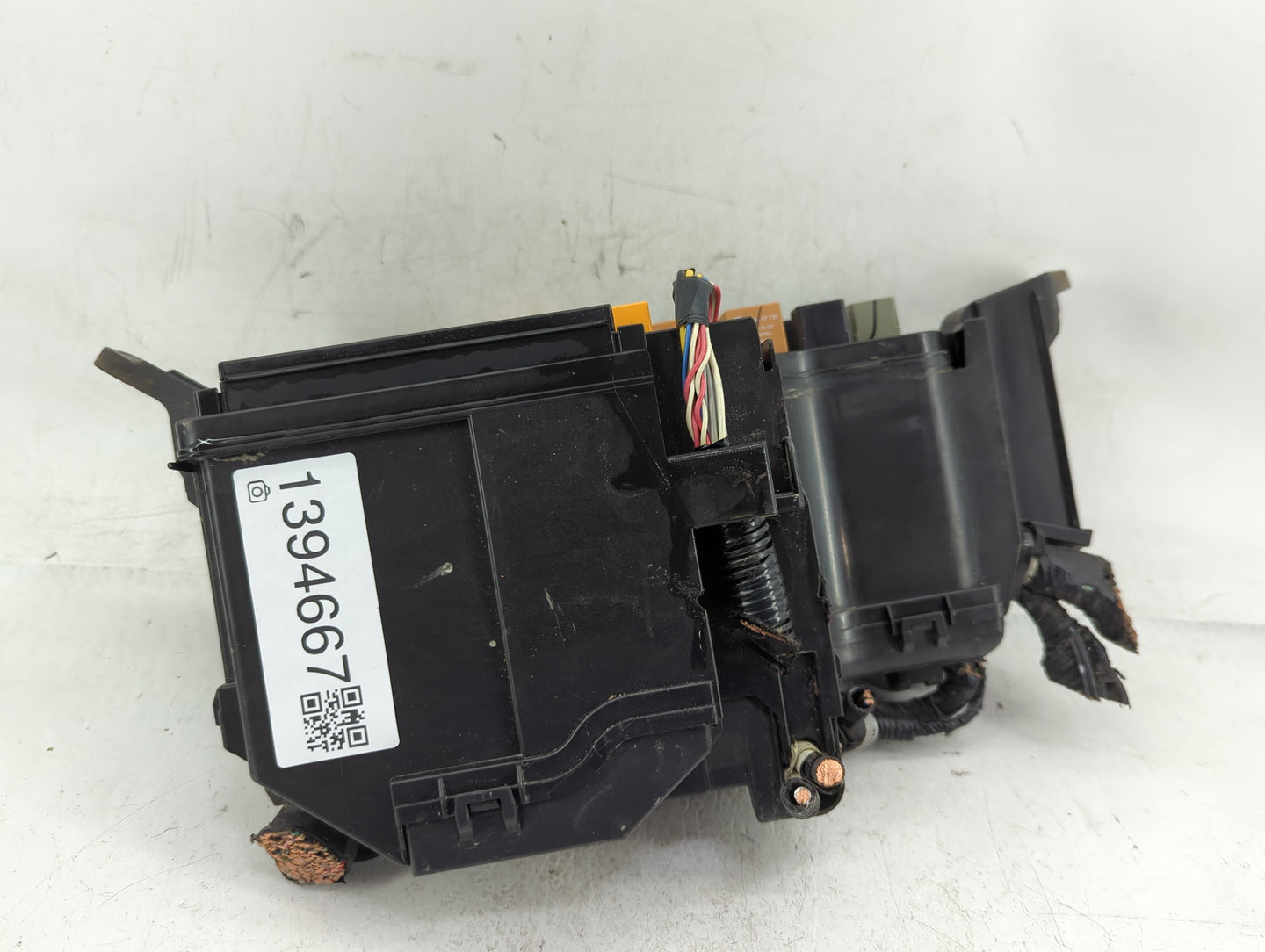 2014-2016 Mazda 3 Fusebox Fuse Box Panel Relay Module P/N:BACS-675X0 Fits Fits 2014 2015 2016 OEM Used Auto Parts - Oemuseda