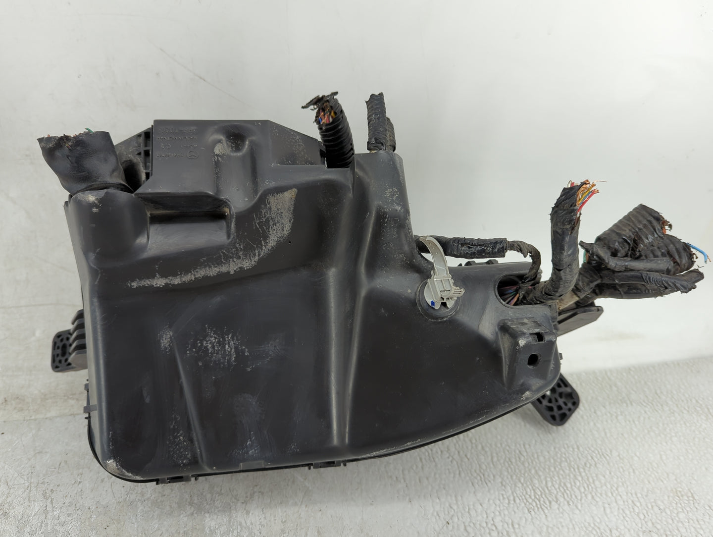 2014-2016 Mazda 3 Fusebox Fuse Box Panel Relay Module Fits Fits 2014 2015 2016 OEM Used Auto Parts - Oemusedautoparts1.com