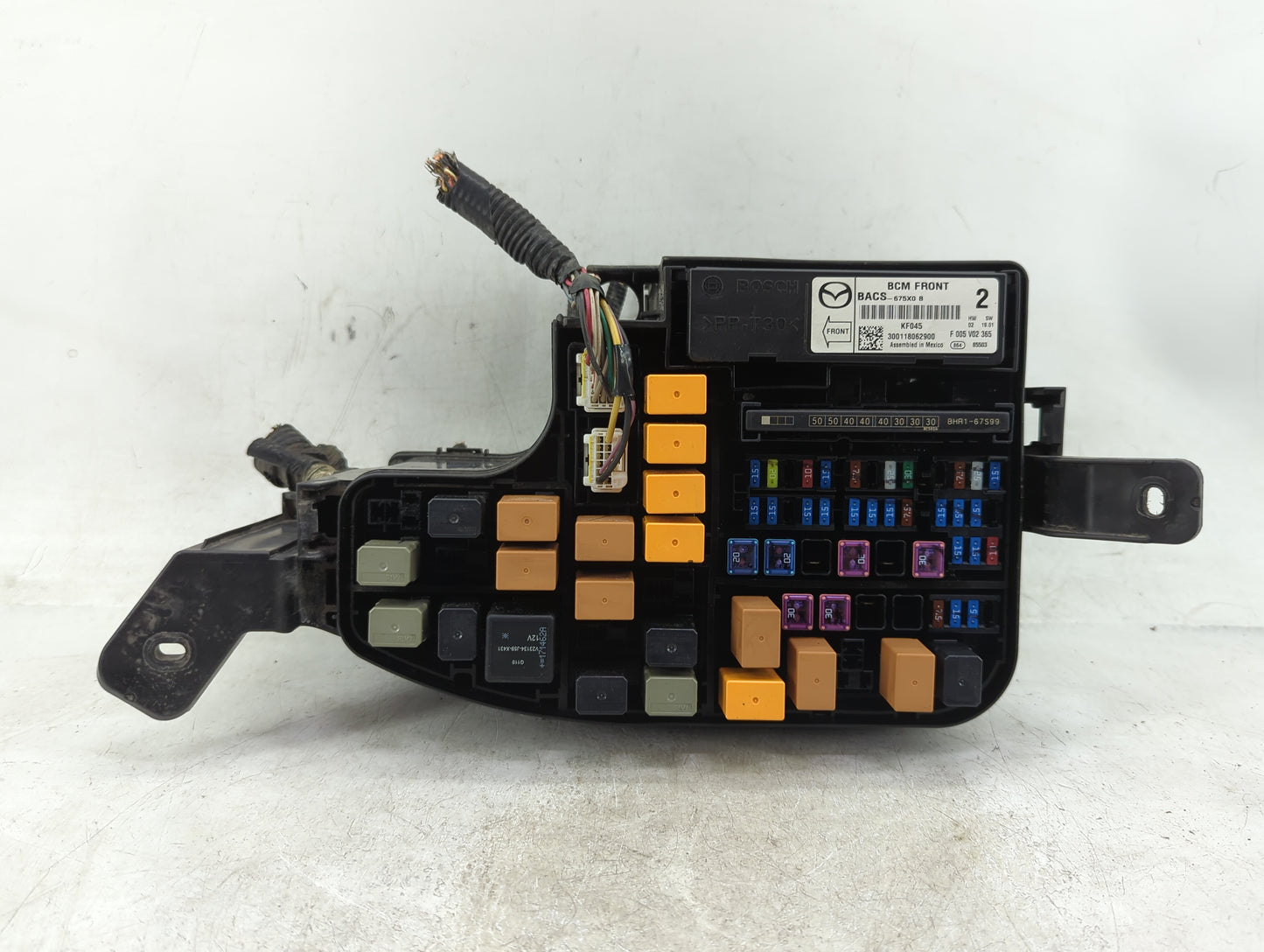 2014-2016 Mazda 3 Fusebox Fuse Box Panel Relay Module P/N:BACS-675X0 Fits Fits 2014 2015 2016 OEM Used Auto Parts - Oemuseda