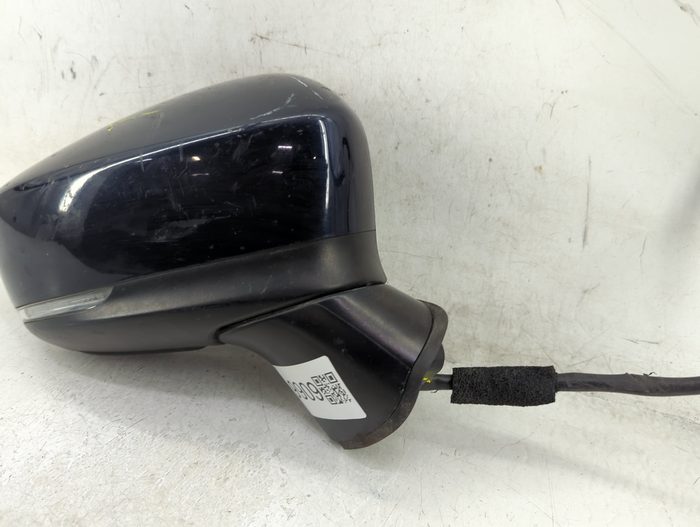 2017-2018 Mazda 3 Passenger Side View Mirror - Right Door Mirror OEM Used - Oemusedautoparts1.com