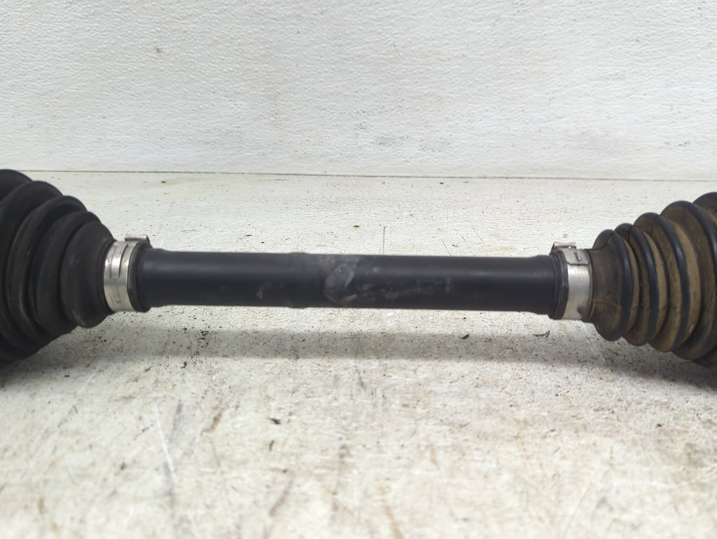 2014-2018 Mazda 3 Axle Shaft Front Driver Cv C/v - Oemusedautoparts1.com