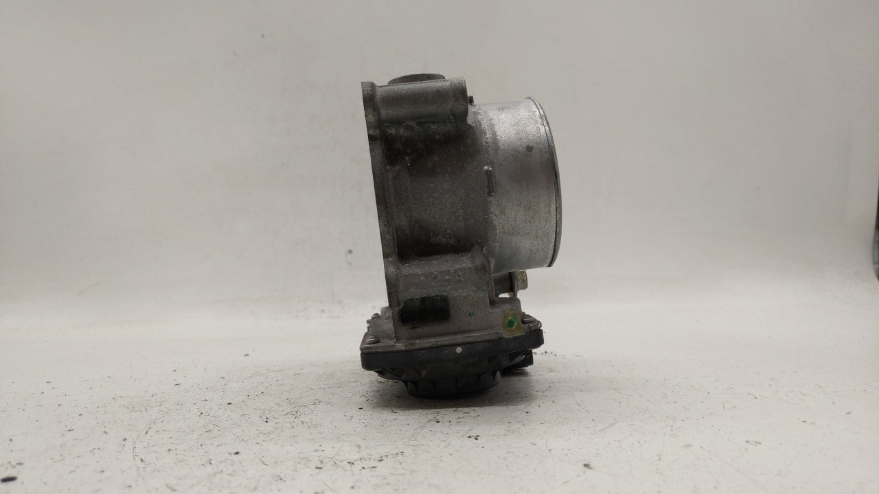 2012-2014 Mazda 3 Throttle Body P/N:152009S18 13 640 A, 640 K4238 1R24, 640 K4238 6R26, 13 640 B Fits Fits 2012 2013 2014 OE