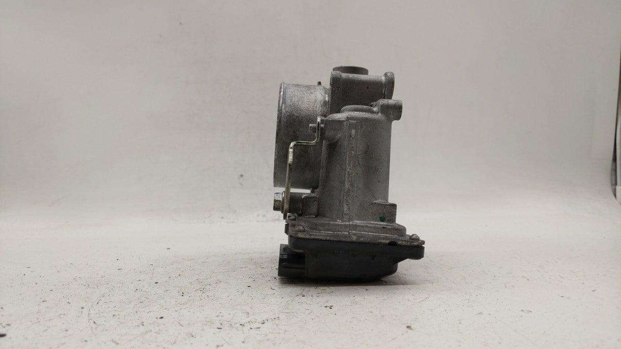 2012-2014 Mazda 3 Throttle Body P/N:152009S18 13 640 A, 640 K4238 1R24, 640 K4238 6R26, 13 640 B Fits Fits 2012 2013 2014 OE