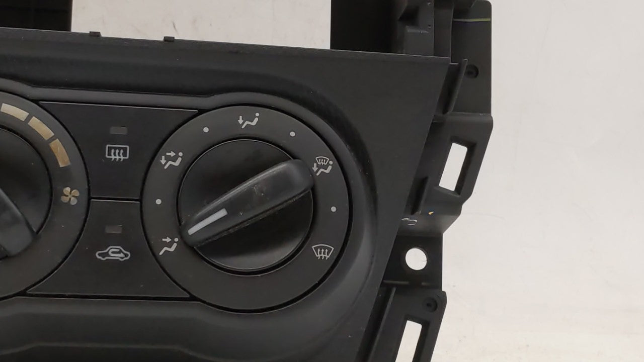 2017-2018 Mazda 3 Climate Control Module Temperature AC/Heater Replacement P/N:BANE 61 190B Fits Fits 2017 2018 OEM Used Aut