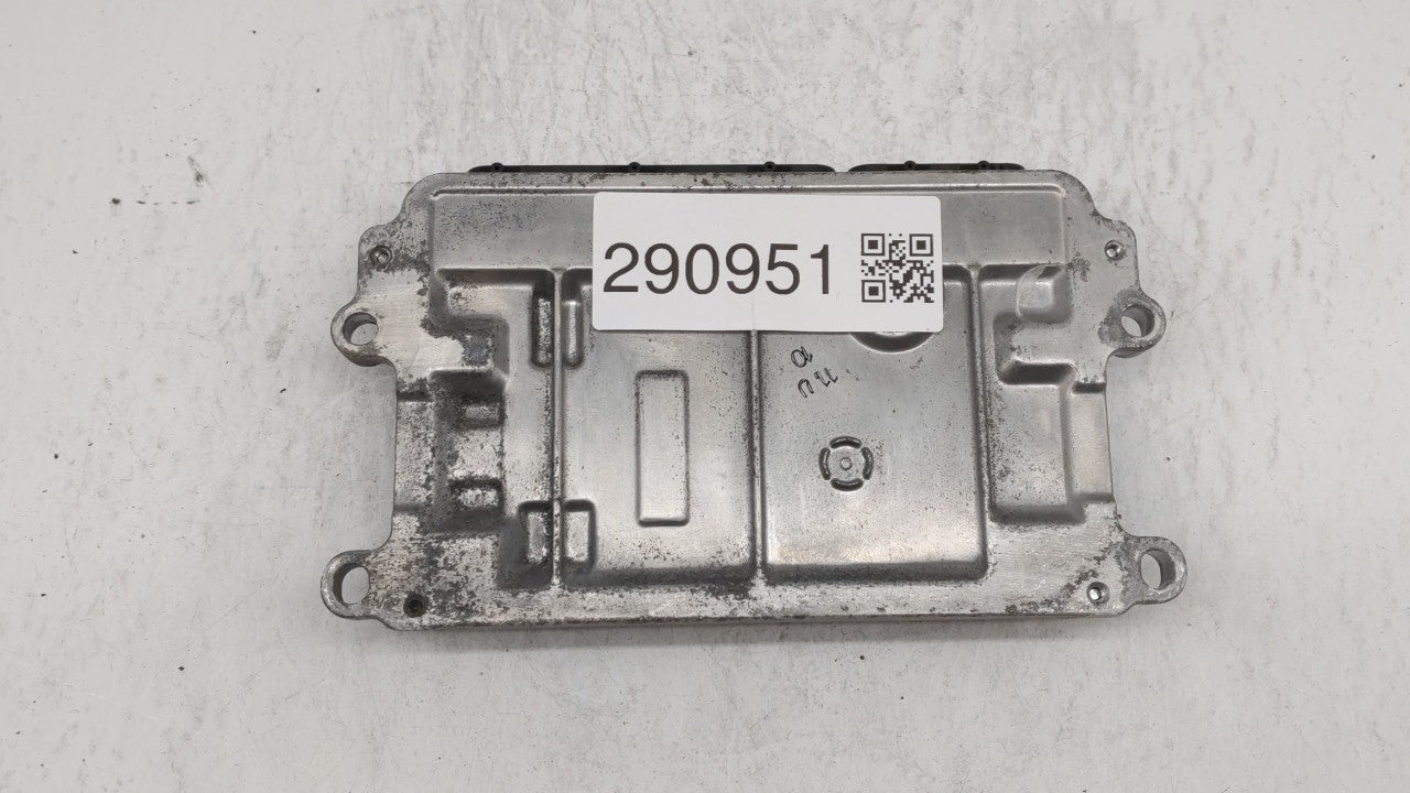 2018 Mazda 3 PCM Engine Control Computer ECU ECM PCU OEM P/N:PSAP 18 881 PY9W 18 881A, PY9W 18 881 Fits OEM Used Auto Parts 