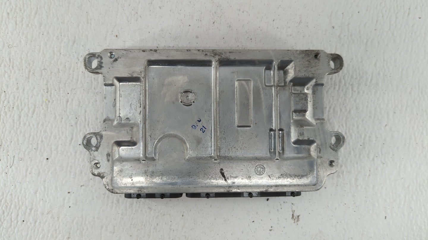 2018 Mazda 3 PCM Engine Control Computer ECU ECM PCU OEM P/N:PSAP 18 881 PY9W 18 881A, PY9W 18 881 Fits OEM Used Auto Parts 