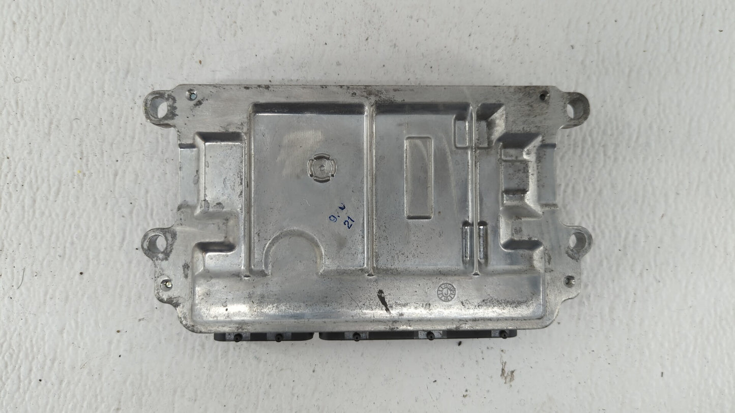 2018 Mazda 3 PCM Engine Control Computer ECU ECM PCU OEM P/N:PSAP 18 881 PY9W 18 881A, PY9W 18 881 Fits OEM Used Auto Parts 