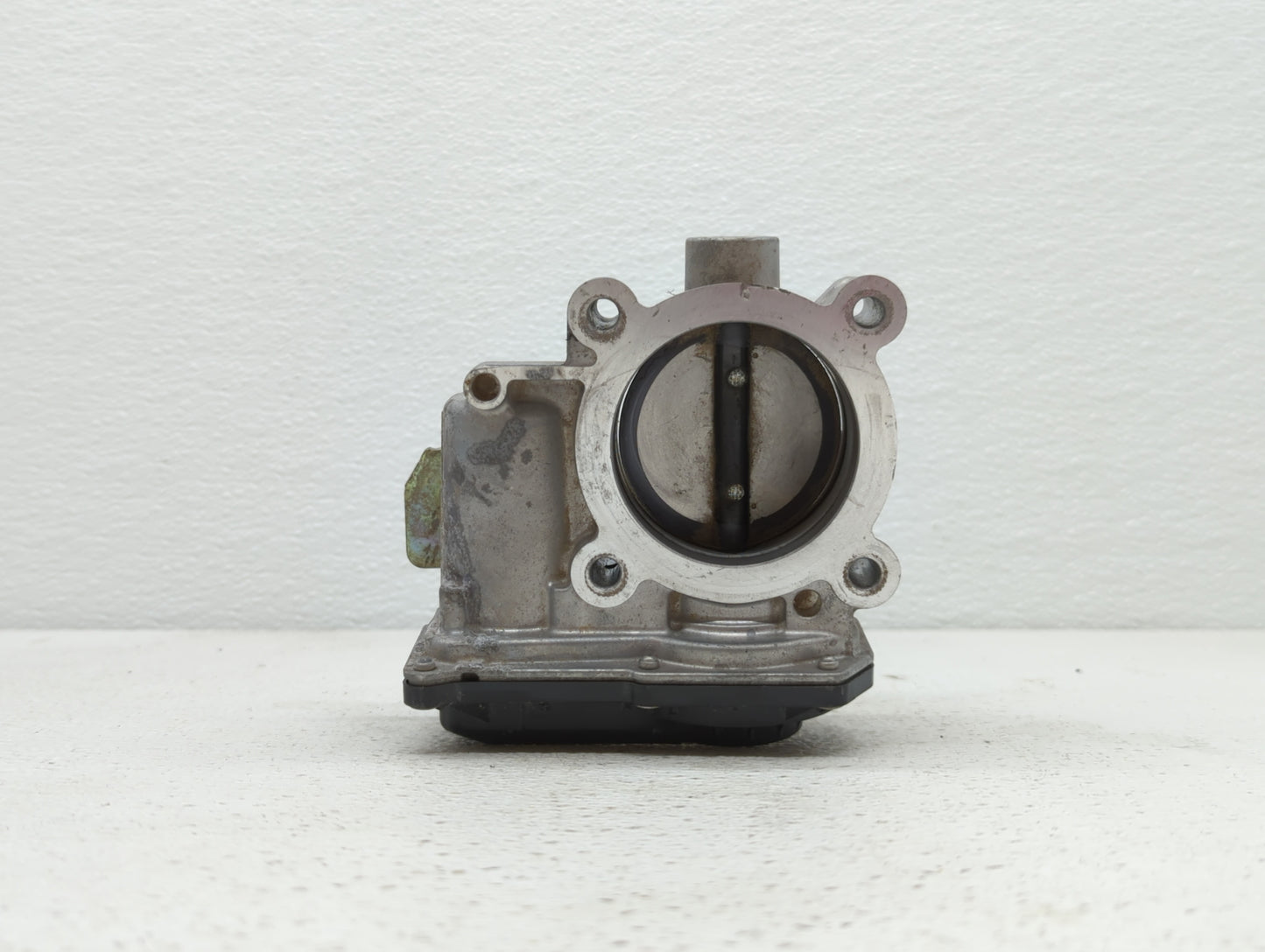 2014 Mazda 3 Throttle Body P/N:13 640 A K4238 13 640 A, 12681472AA, PY01 13 640 A Fits OEM Used Auto Parts - Oemusedautopart