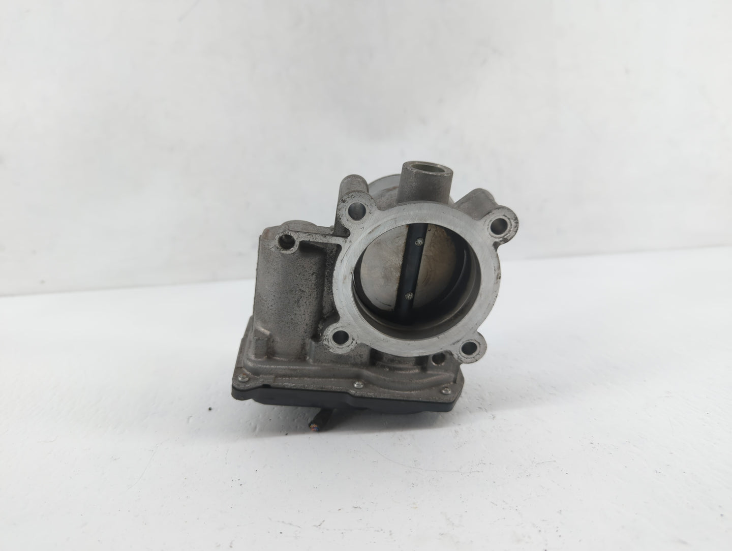 2014 Mazda 3 Throttle Body P/N:13 640 A K4238 13 640 A, 12681472AA, PY01 13 640 A Fits OEM Used Auto Parts - Oemusedautopart