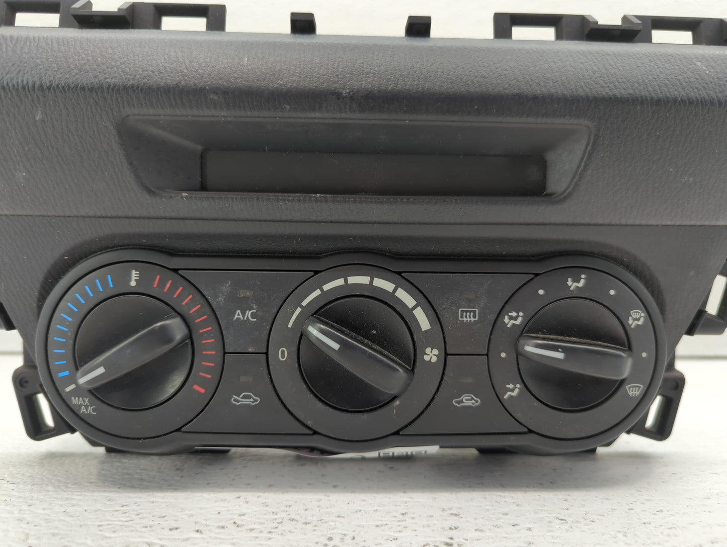 2017-2018 Mazda 3 Climate Control Module Temperature AC/Heater Replacement P/N:A BHN1 A Fits Fits 2017 2018 OEM Used Auto Pa