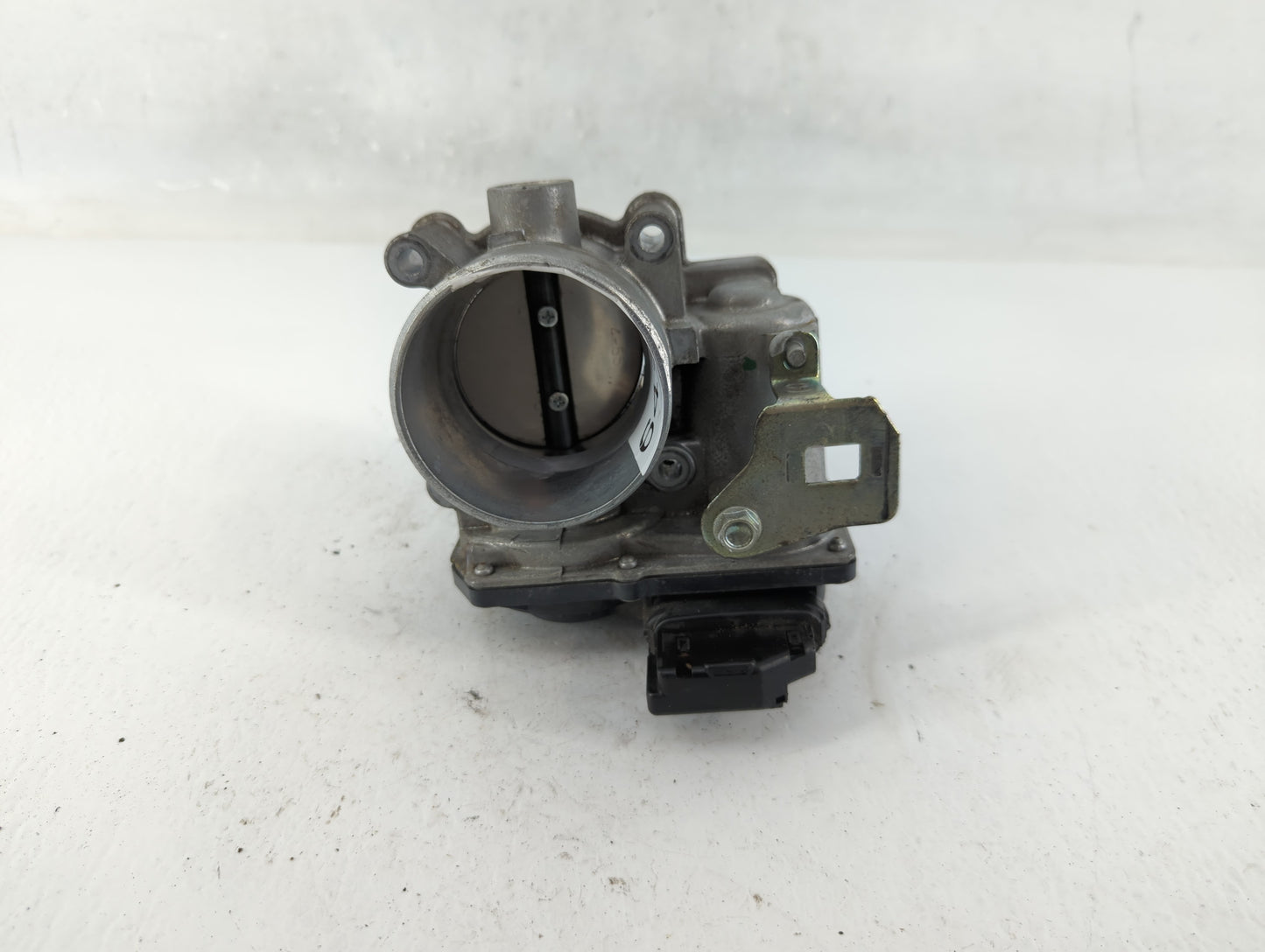 2012-2018 Mazda 3 Throttle Body P/N:1931 00597 1671 C1051 3Q06, 152002Q27 Fits Fits 2012 2013 2014 2015 2016 2017 2018 OEM U