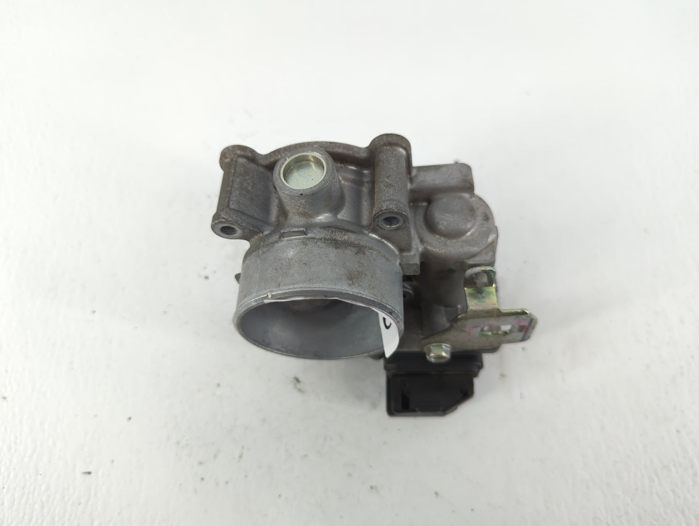 2012-2018 Mazda 3 Throttle Body P/N:1931 00597 1671 C1051 3Q06, 152002Q27 Fits Fits 2012 2013 2014 2015 2016 2017 2018 OEM U