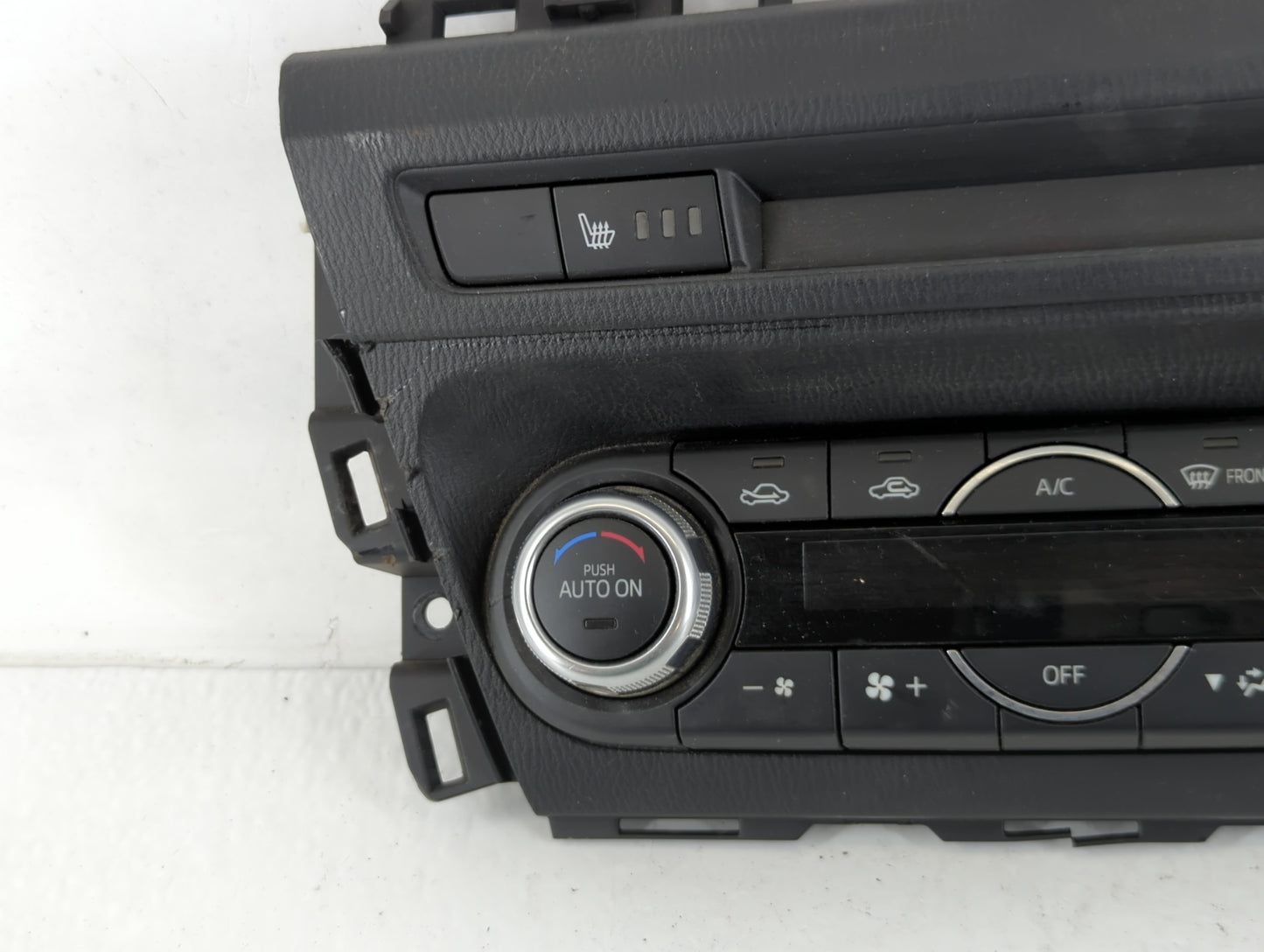 2017-2018 Mazda 3 Climate Control Module Temperature AC/Heater Replacement P/N:K4000 71211 0160 Fits Fits 2017 2018 OEM Used