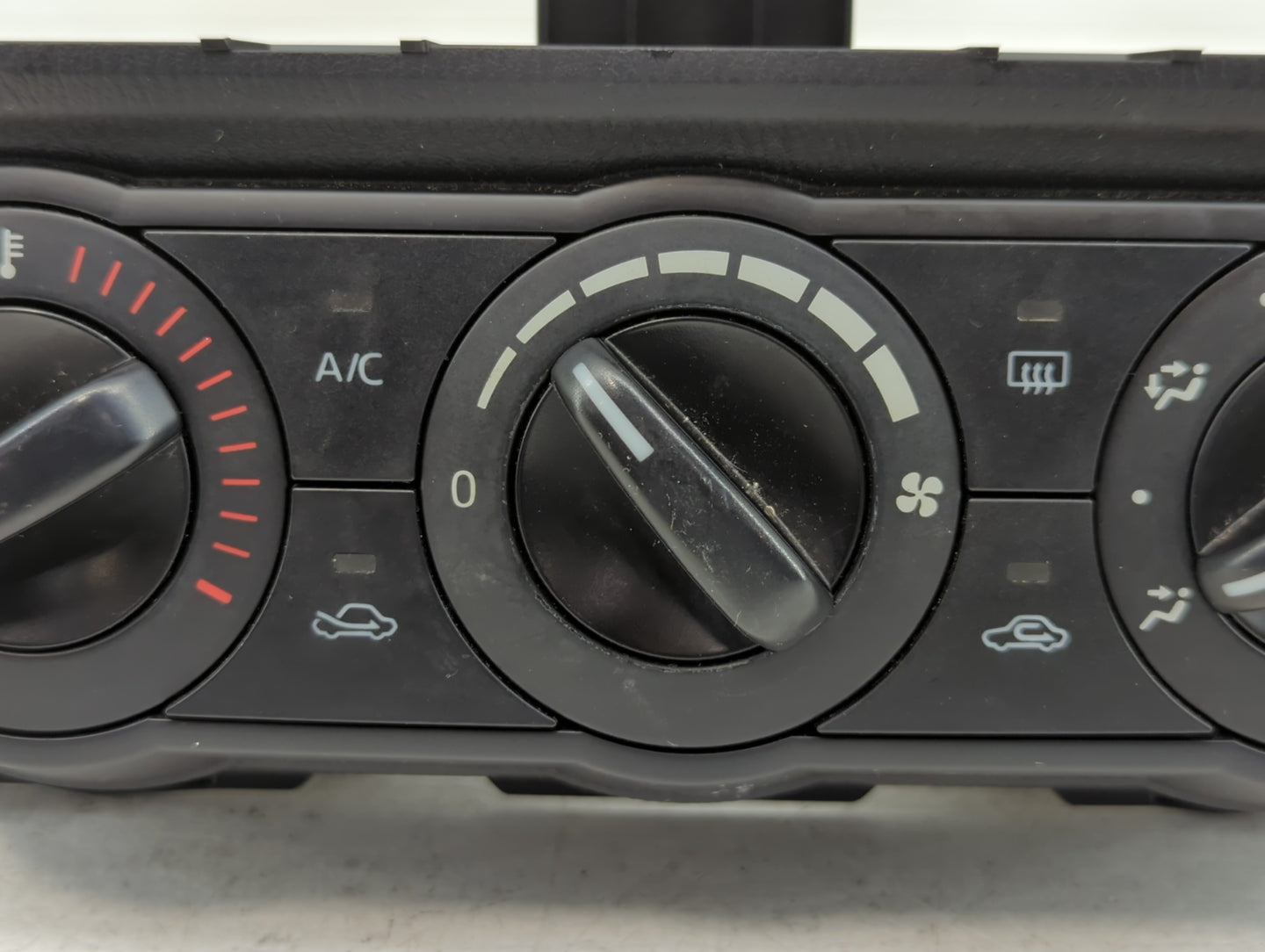 2018 Mazda 3 Climate Control Module Temperature AC/Heater Replacement P/N:BHN1 06 01567 BABH 06 31461 Fits Fits 2013 2014 20