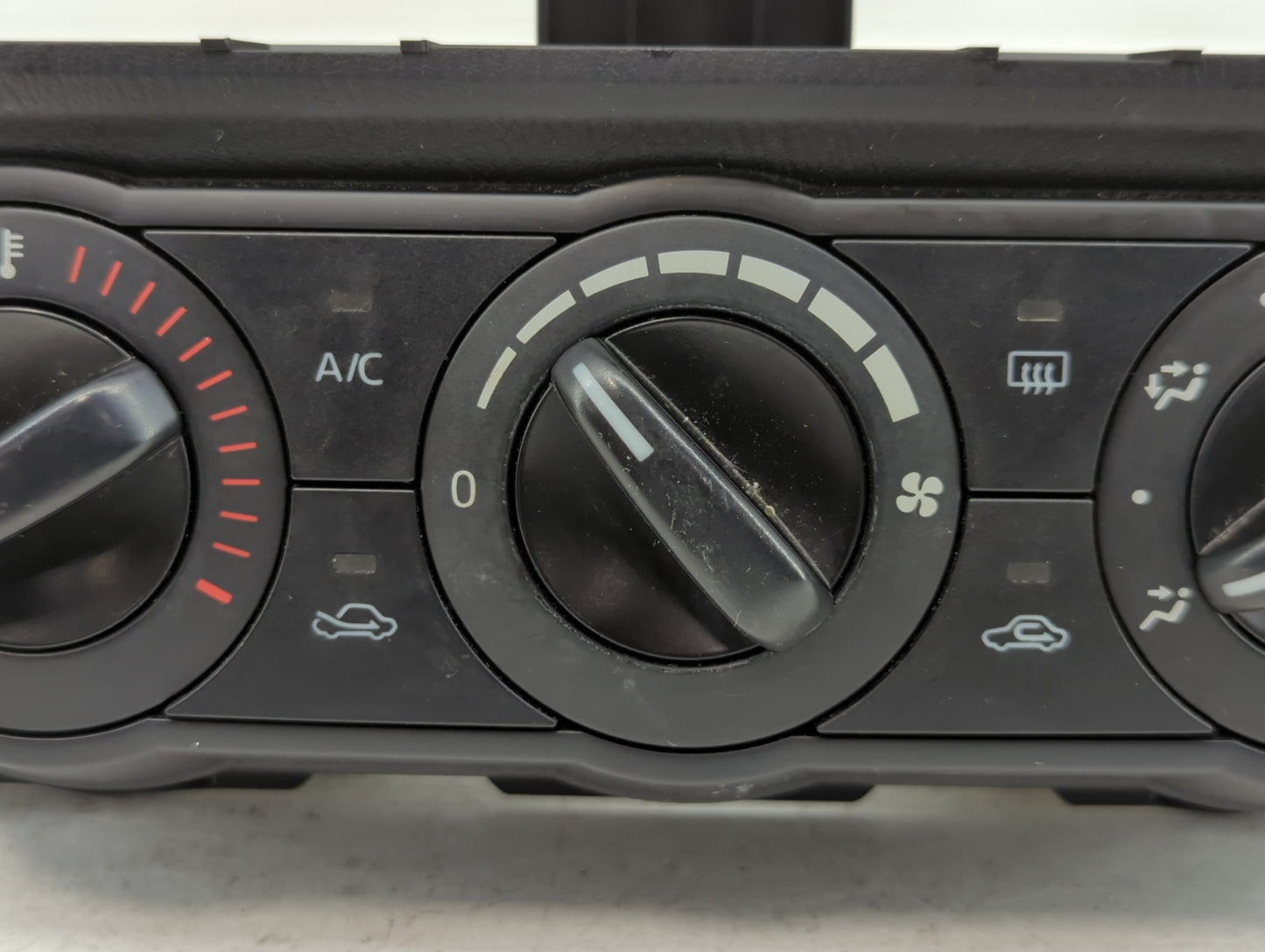 2018 Mazda 3 Climate Control Module Temperature AC/Heater Replacement P/N:BHN1 06 01567 BABH 06 31461 Fits Fits 2013 2014 20