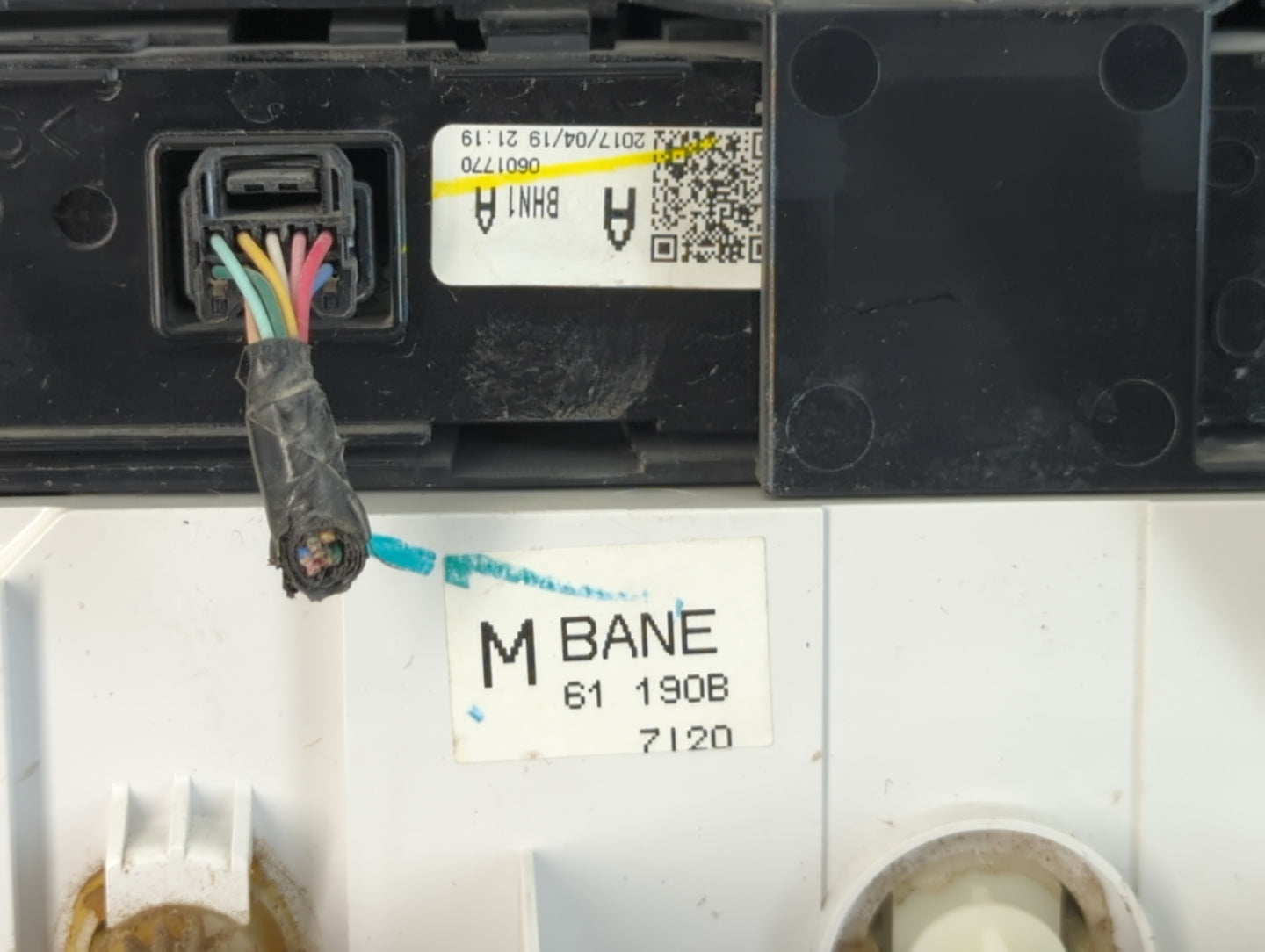 2017-2018 Mazda 3 Climate Control Module Temperature AC/Heater Replacement P/N:0601770 Fits Fits 2017 2018 OEM Used Auto Par