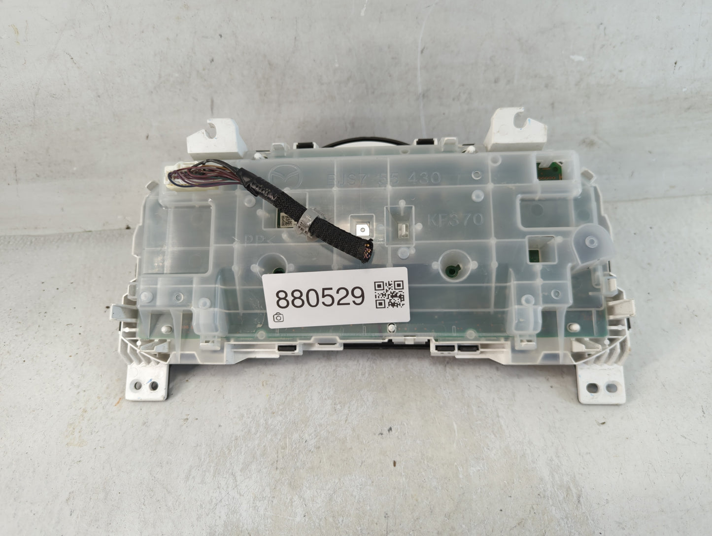 2017-2018 Mazda 3 Instrument Cluster Speedometer Gauges Fits Fits 2017 2018 OEM Used Auto Parts - Oemusedautoparts1.com