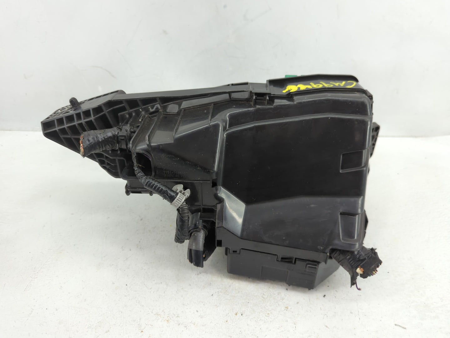 2017-2021 Mazda 6 Fusebox Fuse Box Panel Relay Module P/N:GBEF-675X0 Fits Fits 2016 2017 2018 2019 2020 2021 2022 OEM Used A