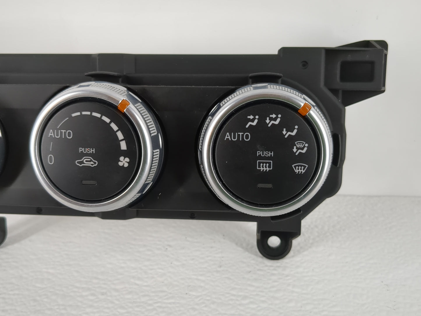 2018-2022 Mazda Cx-3 Climate Control Module Temperature AC/Heater Replacement P/N:DH1F 61 190B Fits Fits 2018 2019 2020 2021