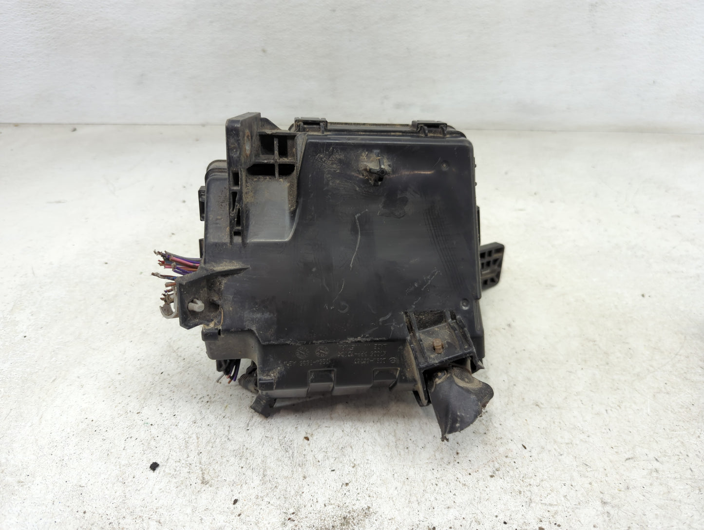 2016-2022 Mazda Cx-3 Fusebox Fuse Box Panel Relay Module P/N:D09W-66767 Fits Fits 2016 2017 2018 2019 2020 2021 2022 OEM Use