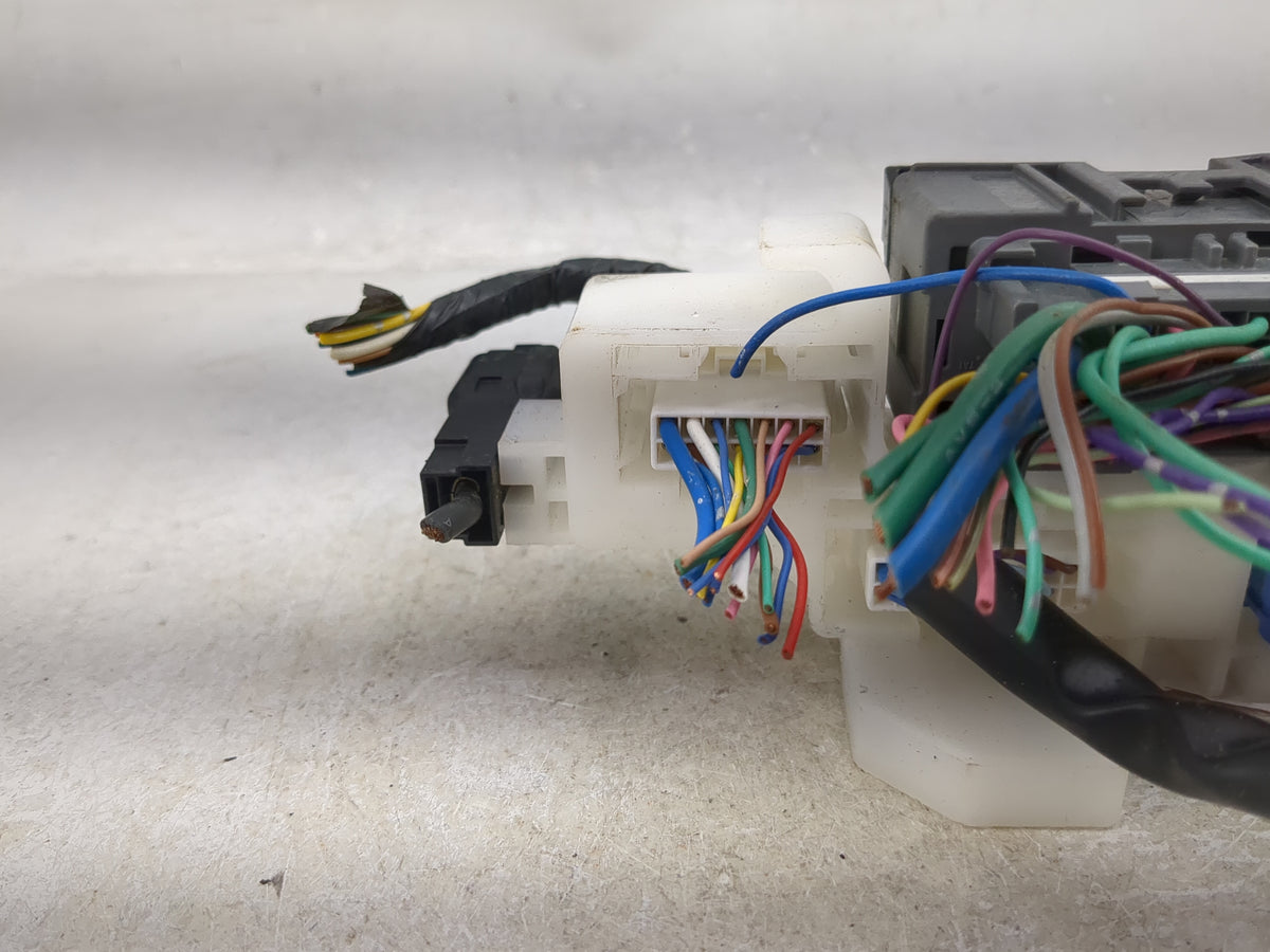2018-2022 Mazda Cx-3 Body Control Module Bcm D09w-k7005 - Oemusedautoparts1.com