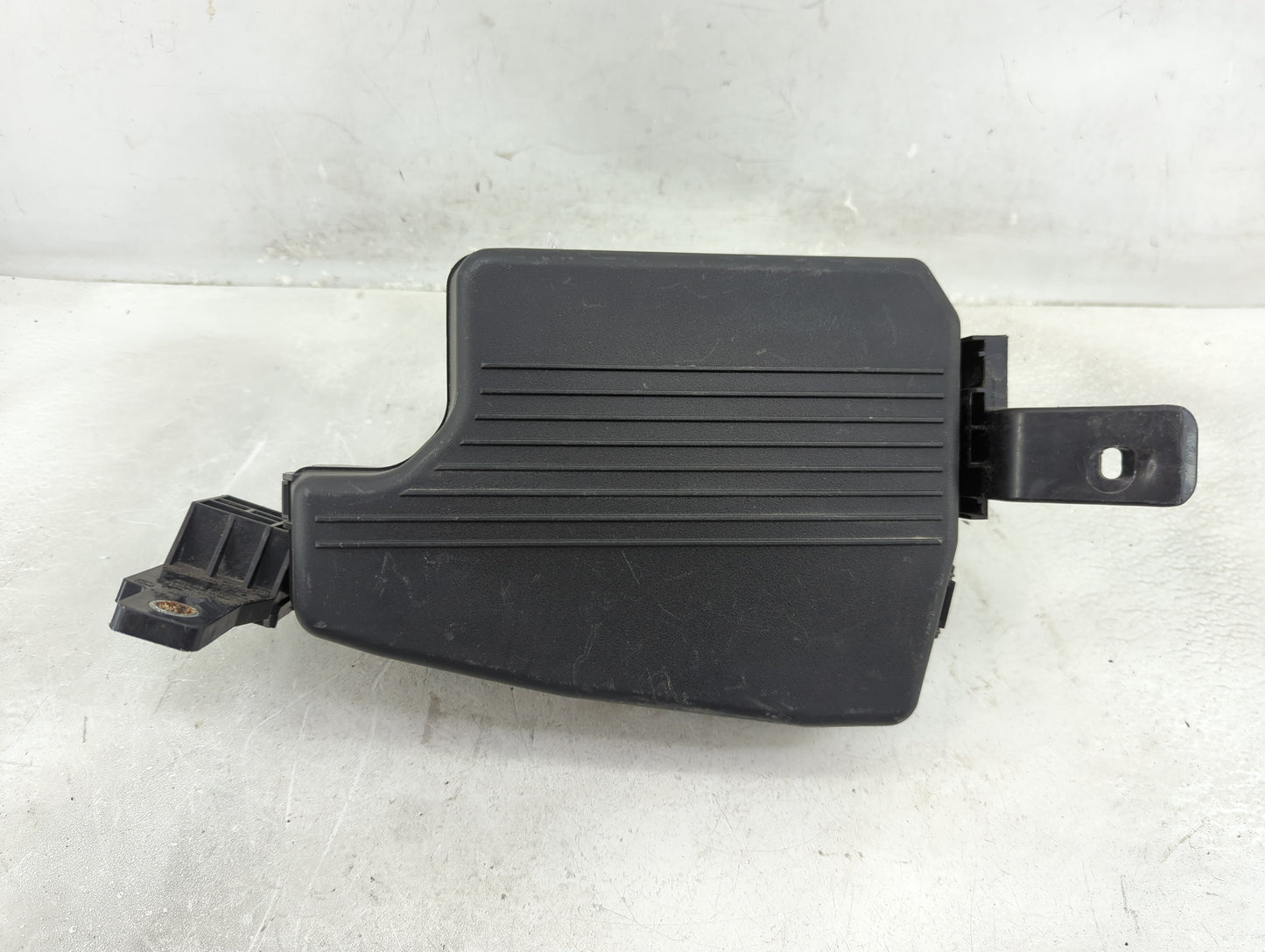 2013-2022 Mazda Cx-5 Fusebox Fuse Box Panel Relay Module P/N:K123-6676Y Fits OEM Used Auto Parts - Oemusedautoparts1.com