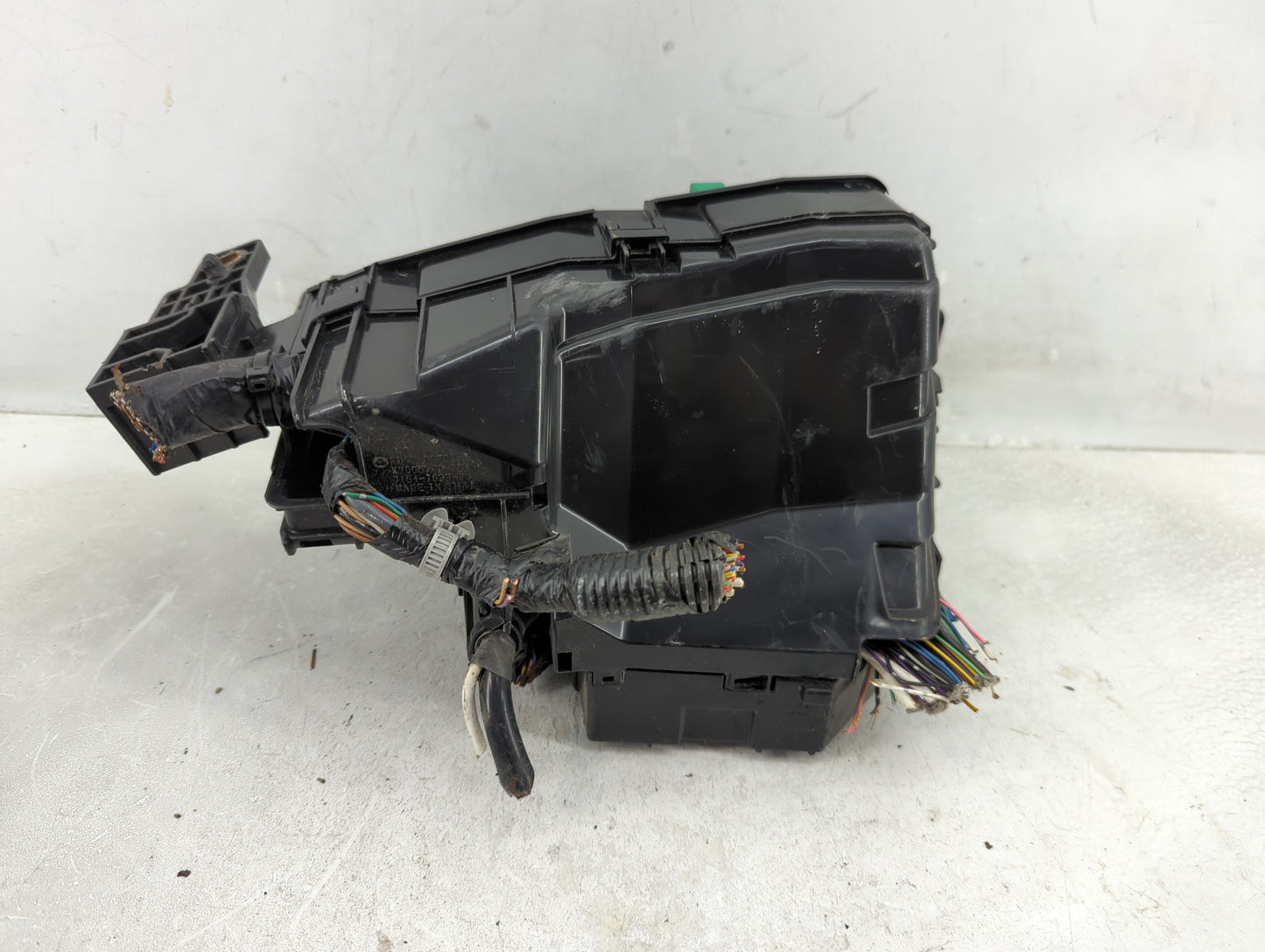 2013-2022 Mazda Cx-5 Fusebox Fuse Box Panel Relay Module P/N:K123-6676Y Fits OEM Used Auto Parts - Oemusedautoparts1.com