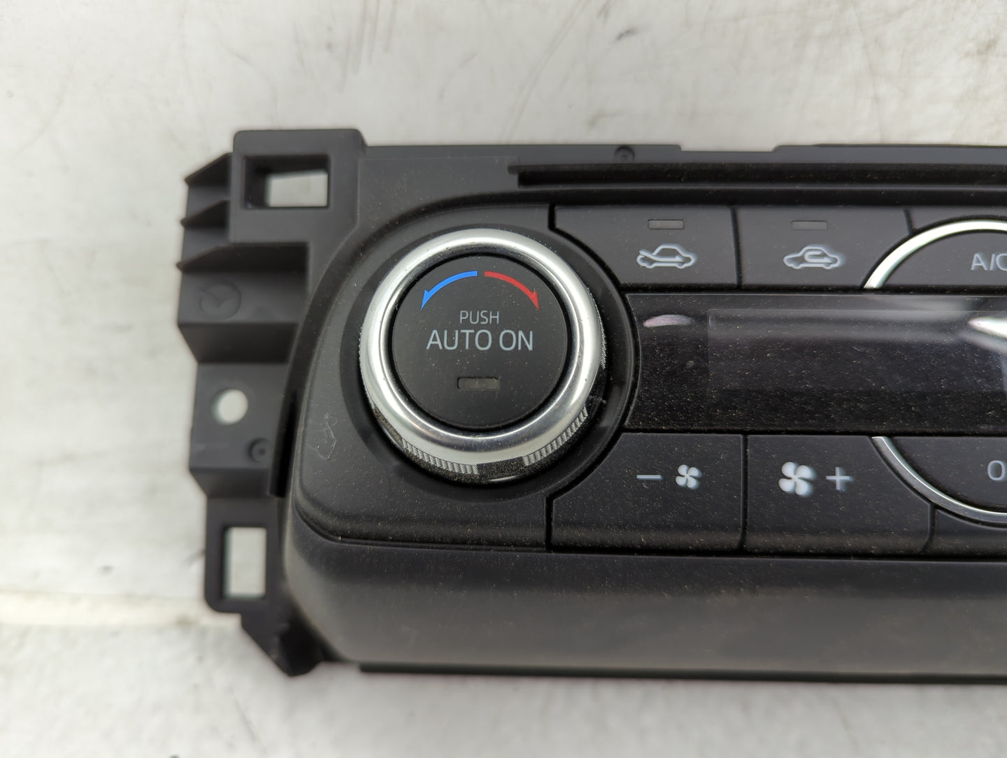 2018 Mazda Cx-5 Climate Control Module Temperature AC/Heater Replacement P/N:KL2J61190 KL2J611908F15 Fits OEM Used Auto Part