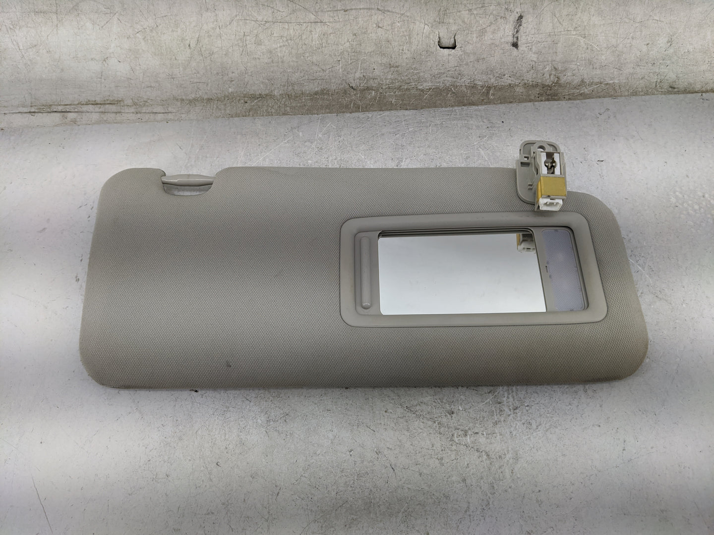 2017-2020 Mazda Cx-5 Sun Visor Shade Replacement Passenger Right Mirror Fits Fits 2017 2018 2019 2020 OEM Used Auto Parts - 